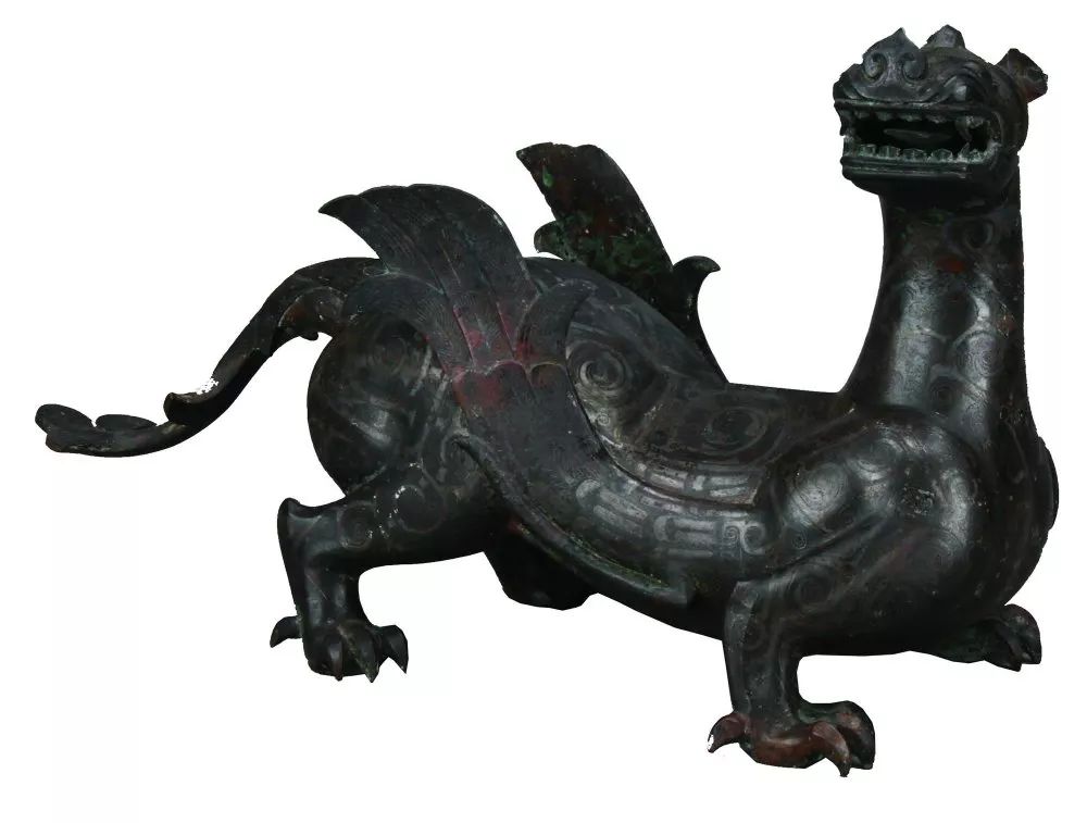 中山王墓出土的错银双翼铜神兽.河北博物院供图