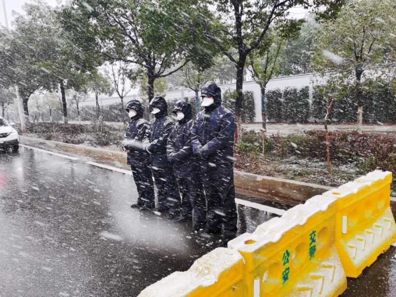 低温雨雪都不怕,"雪警"守护你!