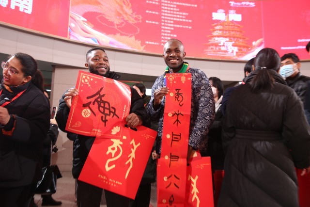 河南郑州回家回老家过年要登记吗-急需!!跪求!!!