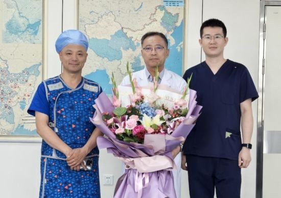 心脏固定在什么地方哈医大二院心内科完成东北三省首例ASQ电极左室主动电极植入_https://www.jmylbn.com_新闻资讯_第1张