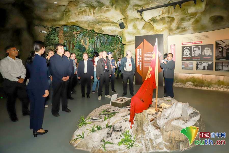 manbetx万博官网南方红军三年游击战争红色教育培训城市联盟在江西大余成立(图2)