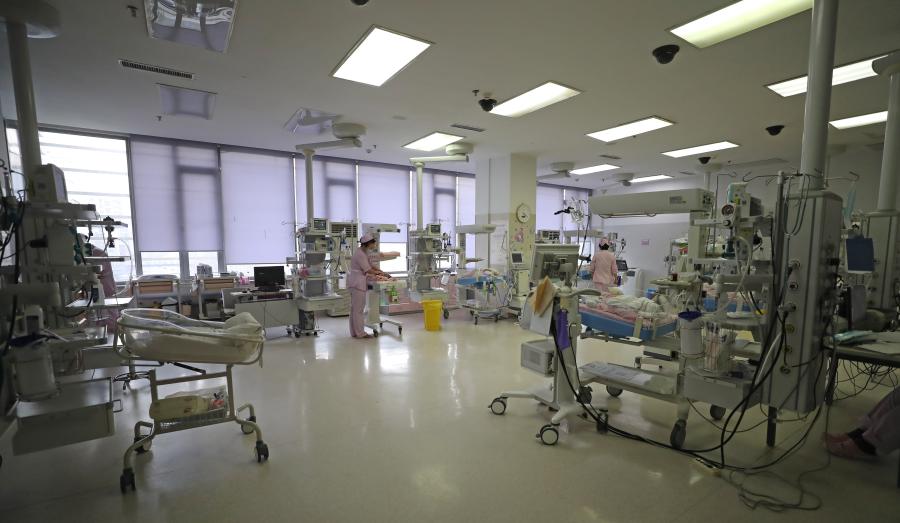 沈阳:9名新生儿感染肺炎事件追踪