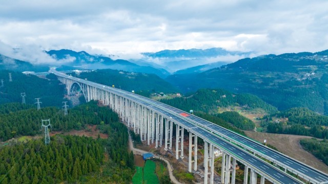 水落河特大桥 蜀道集团供图