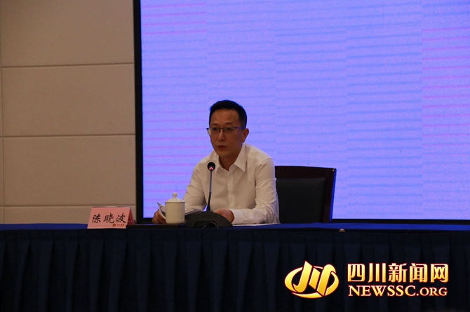 陈晓波介绍相关工作情况