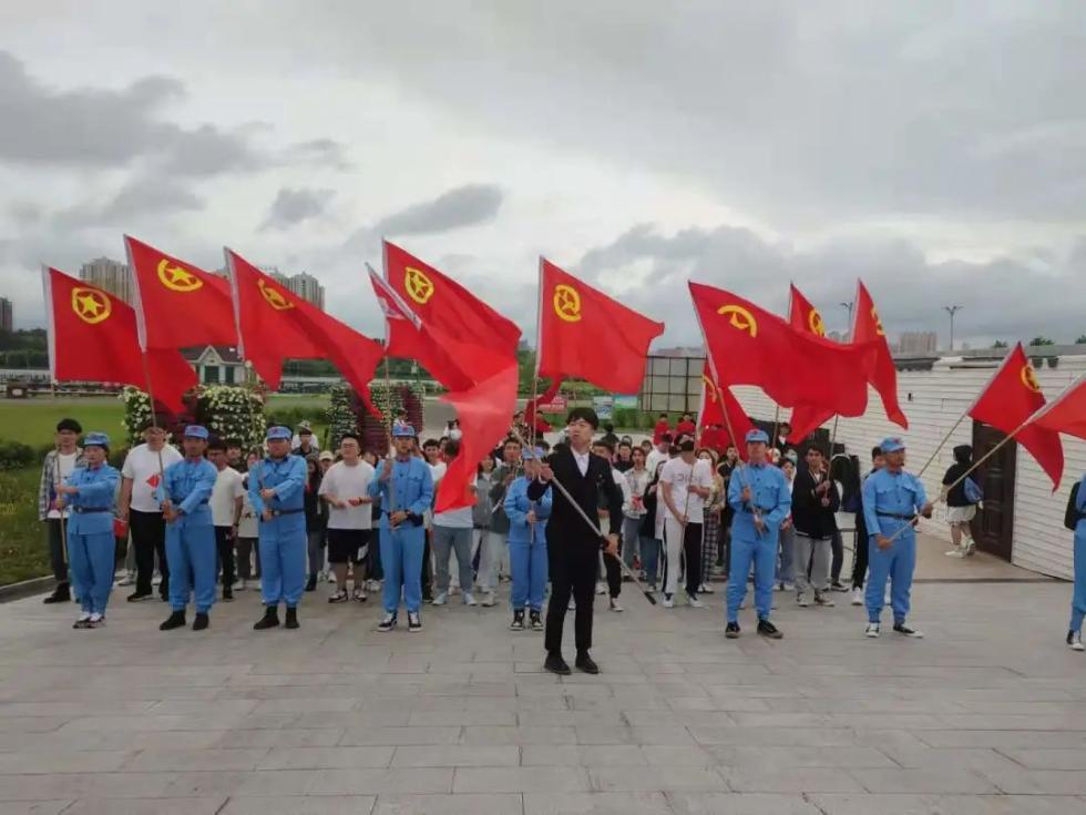 共青团鸡西市委开展"庆祝建党百年 传承红色基因"全市青少年重走长征