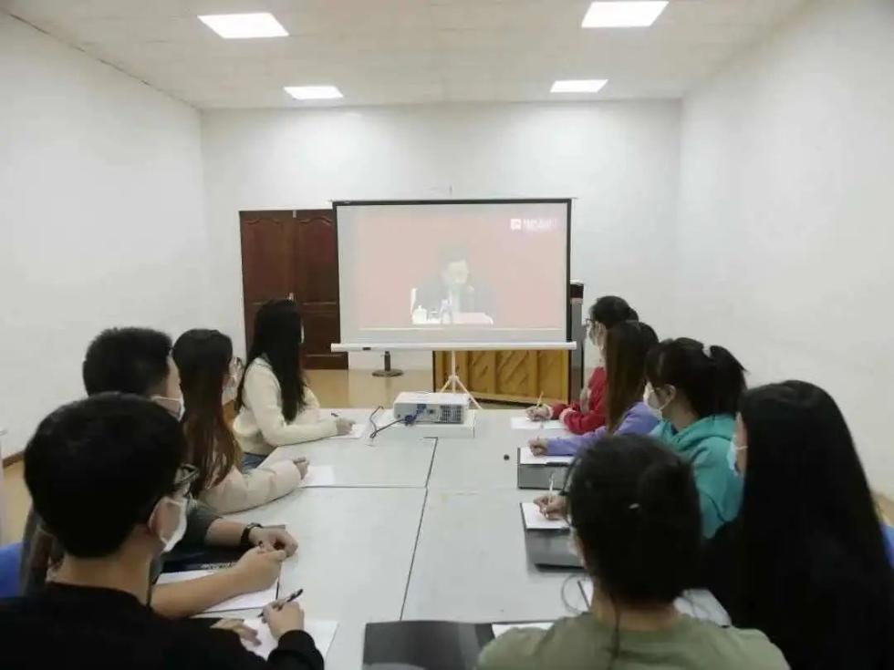 东北农业大学团员青年学习宣传贯彻党的十九届六中全会精神