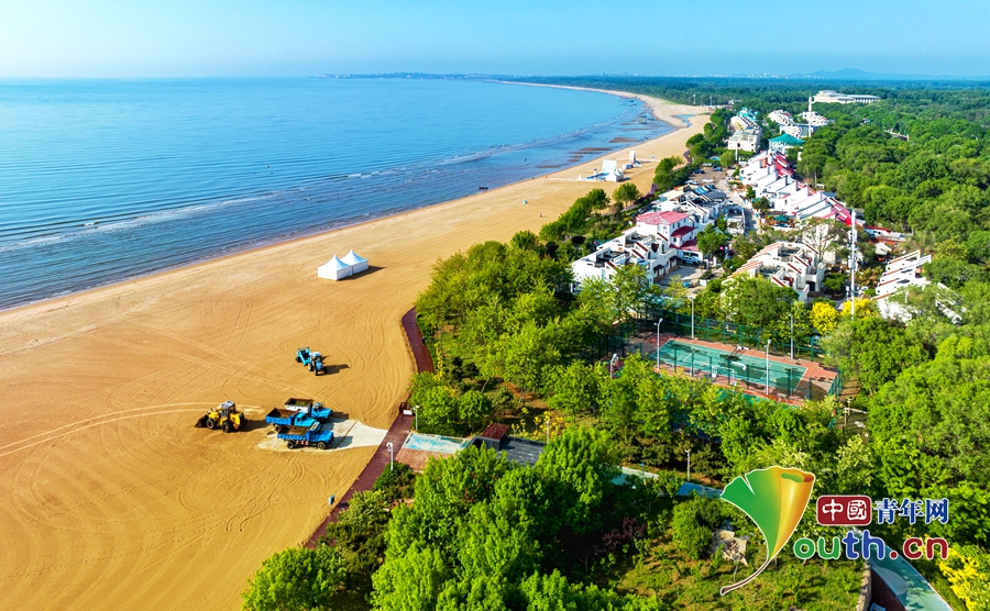 秦皇岛金梦海湾海岸线修复后.jpg