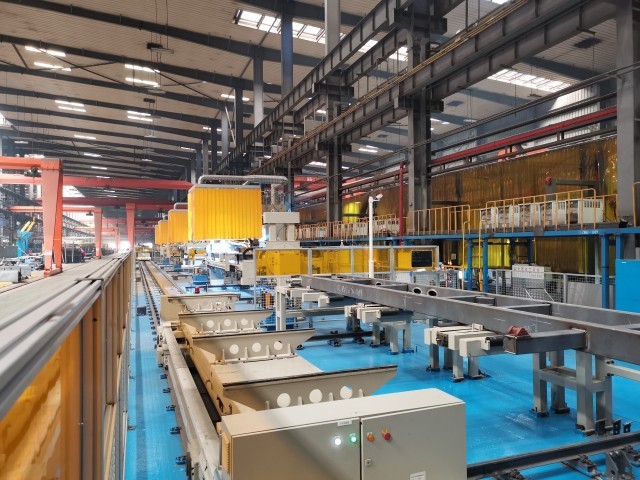 三河市新宏昌重工集团生产车间。荣志华供图