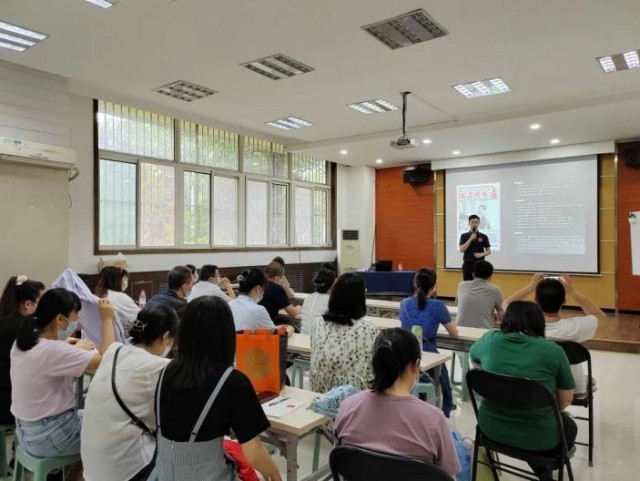 （转载）西安因你而美 |西安高新区“秦人之星”道德模范宣讲团走进唐沣社区